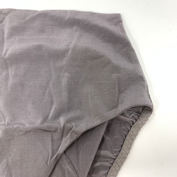 VTG 90s Victoria's Secret Women's Size Medium Brief Smooth Sable Gray Seamless - Picture 2 of 6